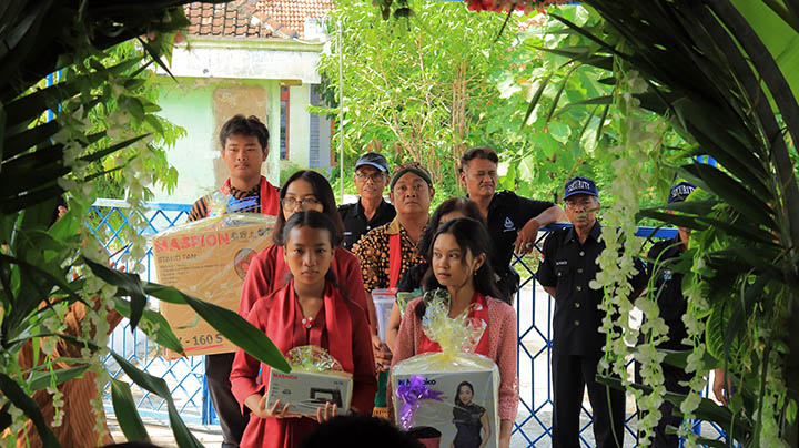 galeri, Riyaya Unduh-Unduh Tahun 2024 di Gereja Pepanthan Daleman, gereja kristen jawa, gkj, gkj baki, gereja kristen jawa baki, baki, sukoharjo, gkj klasis sukoharjo, klasis sukoharjo, klasis, sinode gkj, sinode 